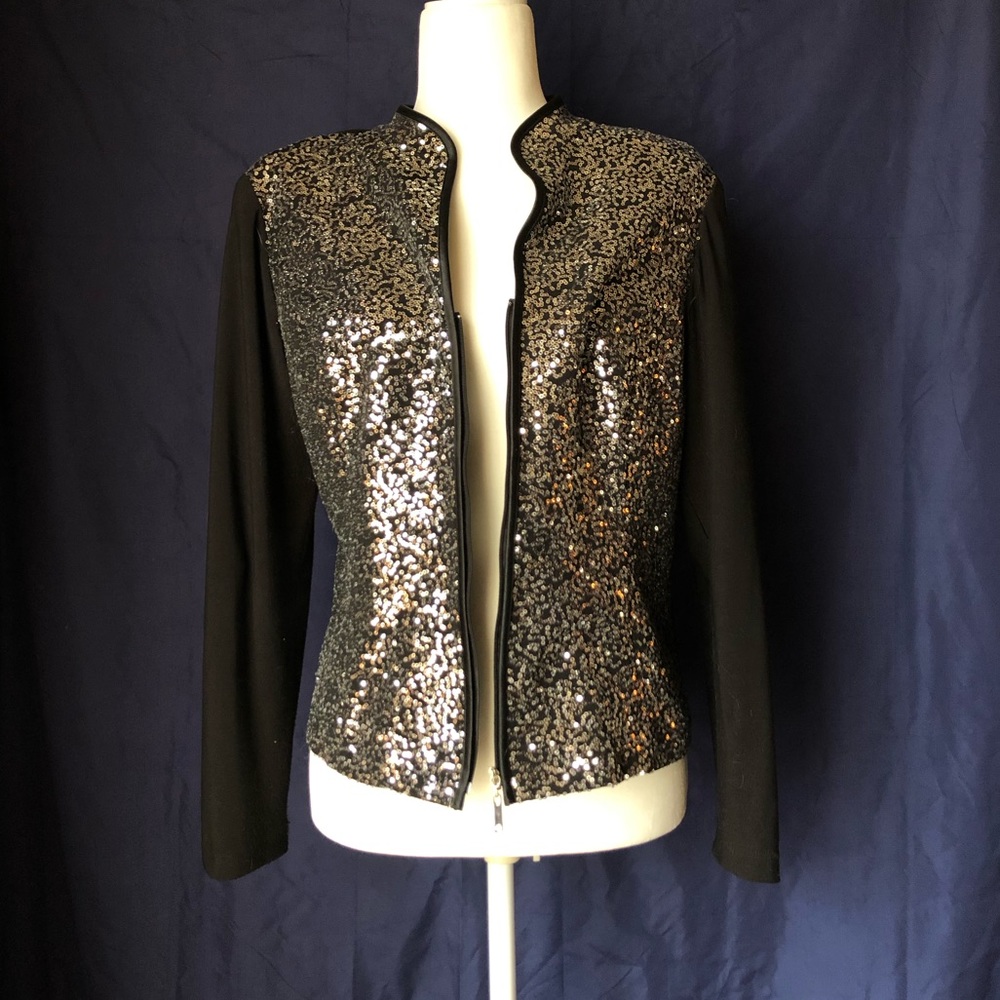 • Frank Lyman Lightweight Zip-up / M